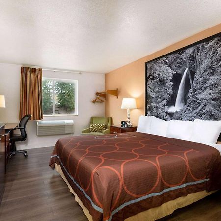 Super 8 By Wyndham The Dalles Or Exterior photo