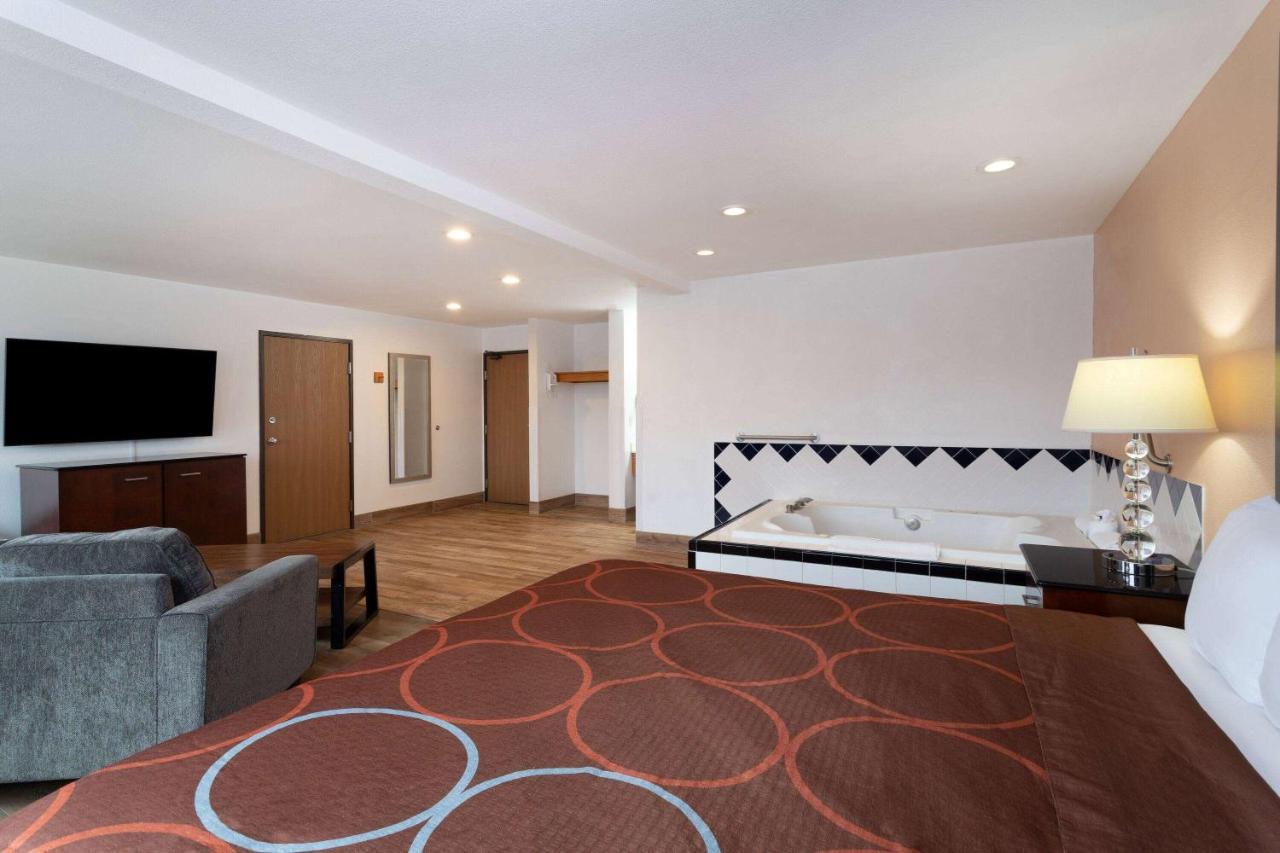 Super 8 By Wyndham The Dalles Or Exterior photo
